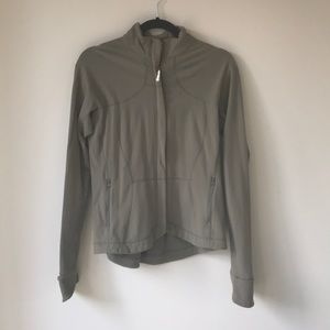 Like new lululemon zip up jacket! Army green, sz 8